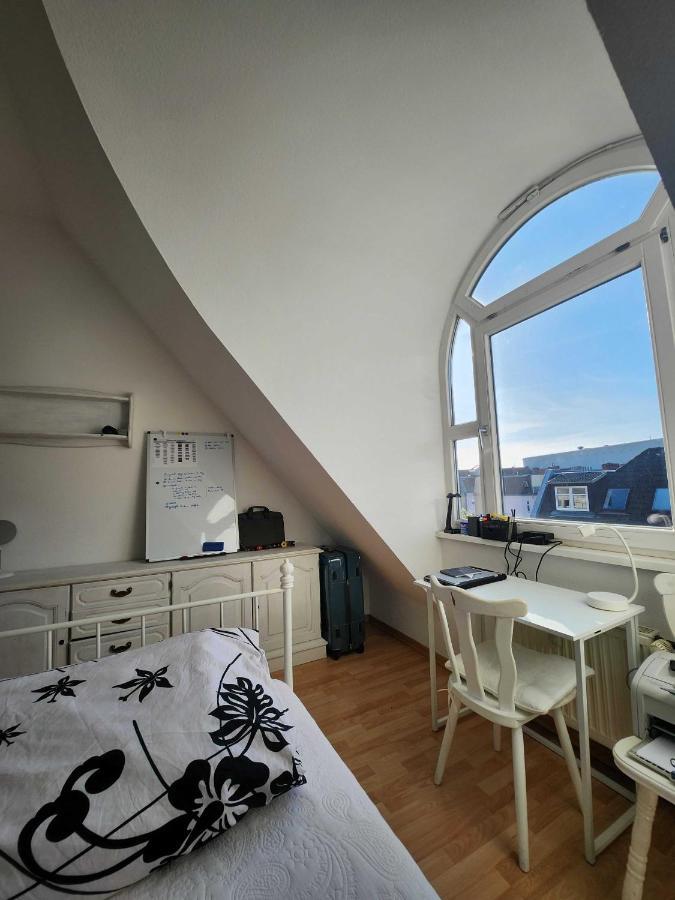 One Private Room Available In A Two Room Apartment In Tegel, ברלין מראה חיצוני תמונה
